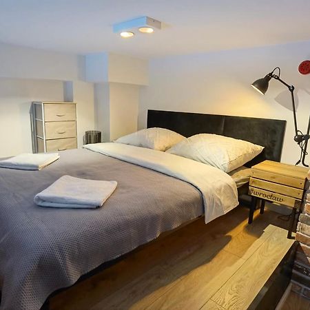 Apartament Loft Studio Airport Blisko Lotniska Zarembowicza Lotnisko Вроцлав Екстер'єр фото